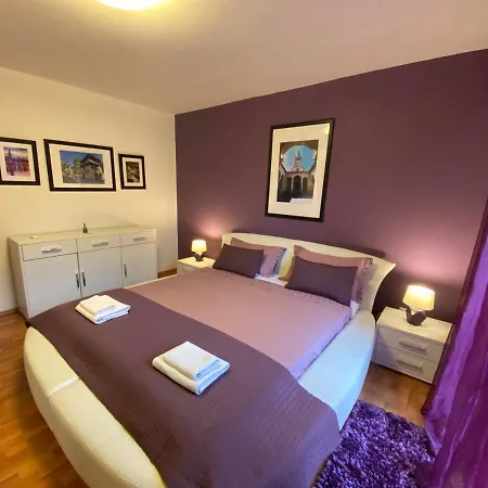 Pantos Apartment *